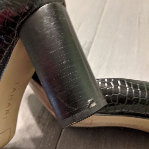 Tahari Elvira Two-tone Black Wide Heel - Sz 8m - Picture 3 of 7